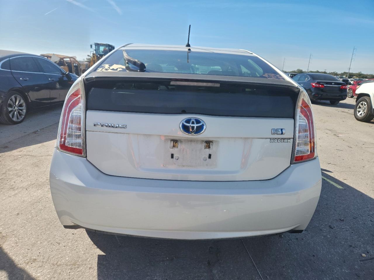 2012 TOYOTA PRIUS photo 11