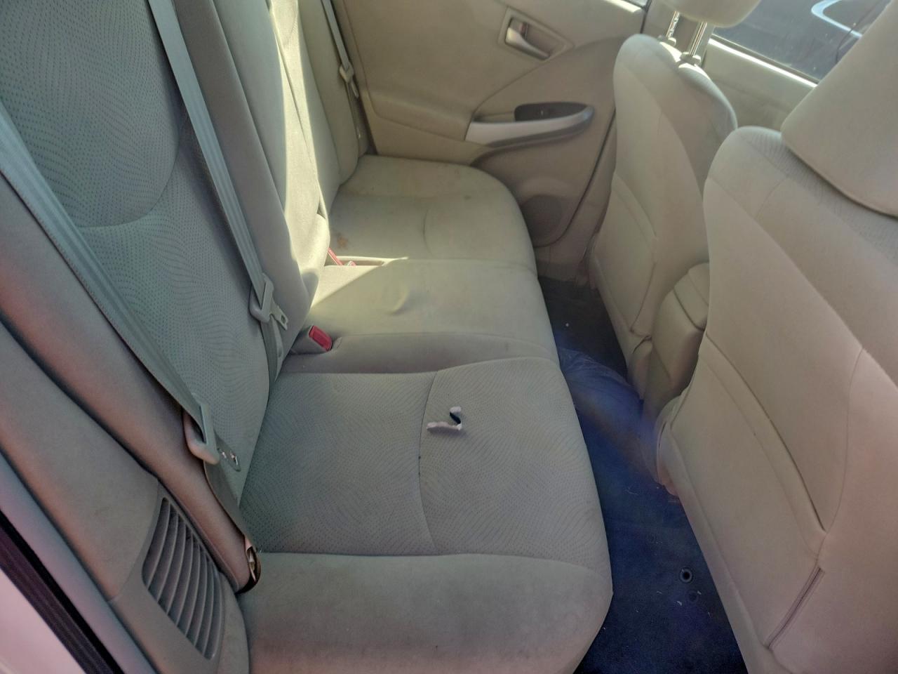 2012 TOYOTA PRIUS photo 19