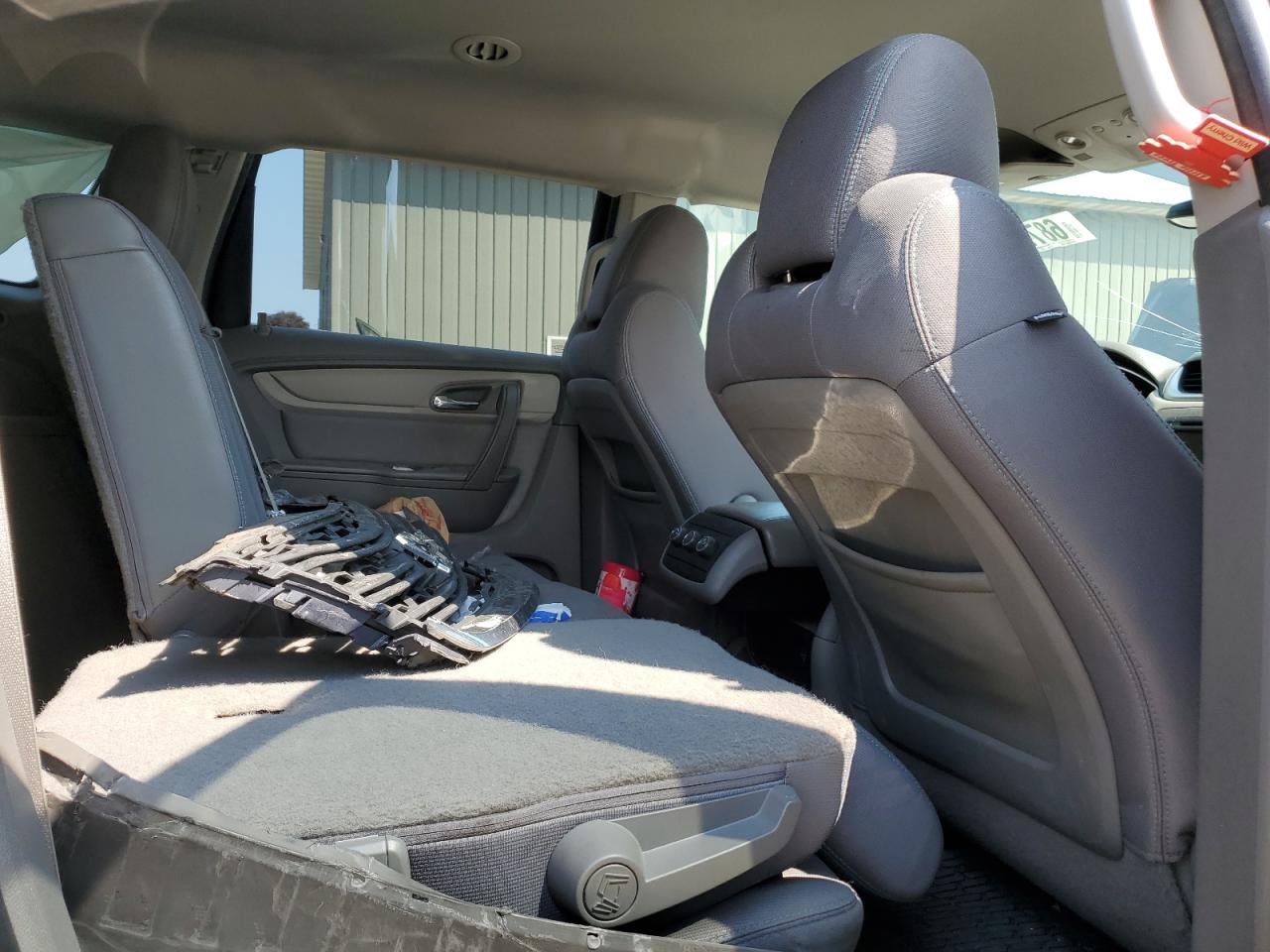 2014 CHEVROLET TRAVERSE LS photo 21