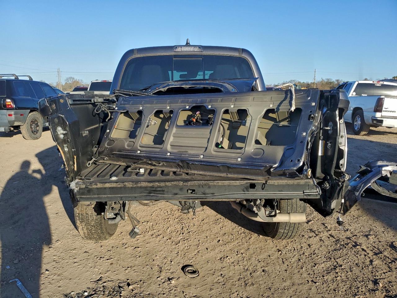 2021 TOYOTA TACOMA DOUBLE CAB photo 11