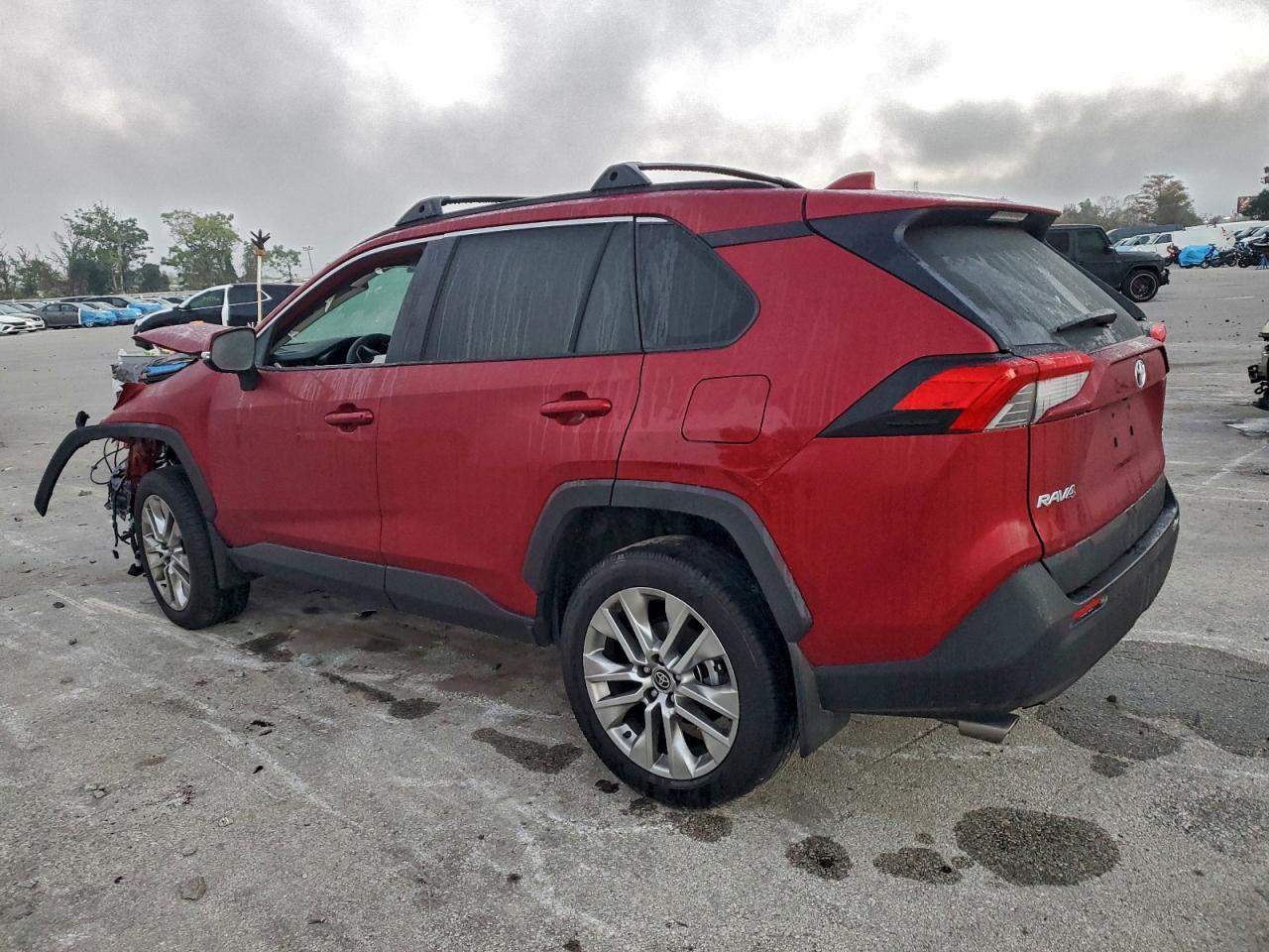 2025 TOYOTA RAV4 XLE PREMIUM photo 2