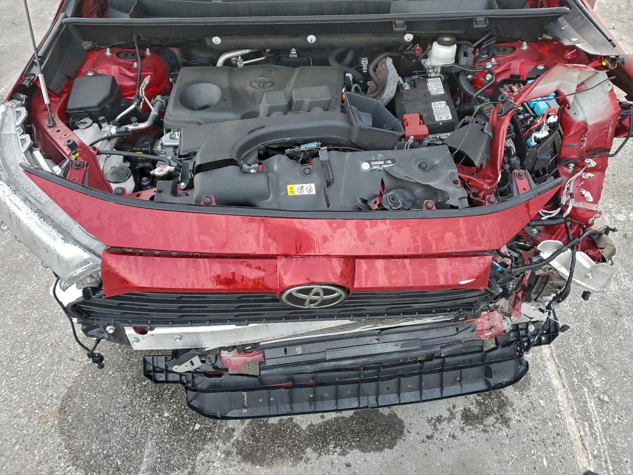 2025 TOYOTA RAV4 XLE PREMIUM photo 12