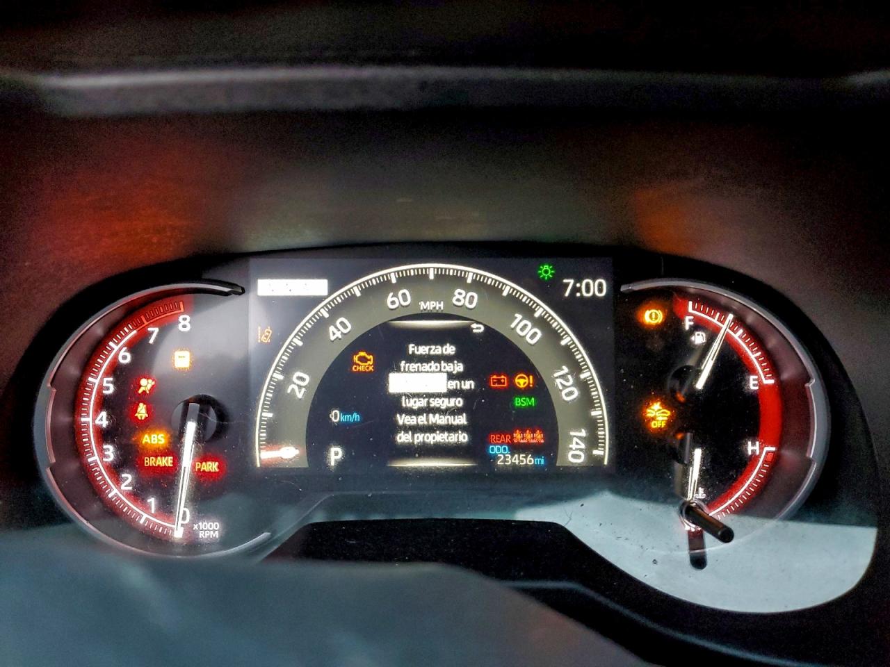2025 TOYOTA RAV4 XLE PREMIUM photo 9