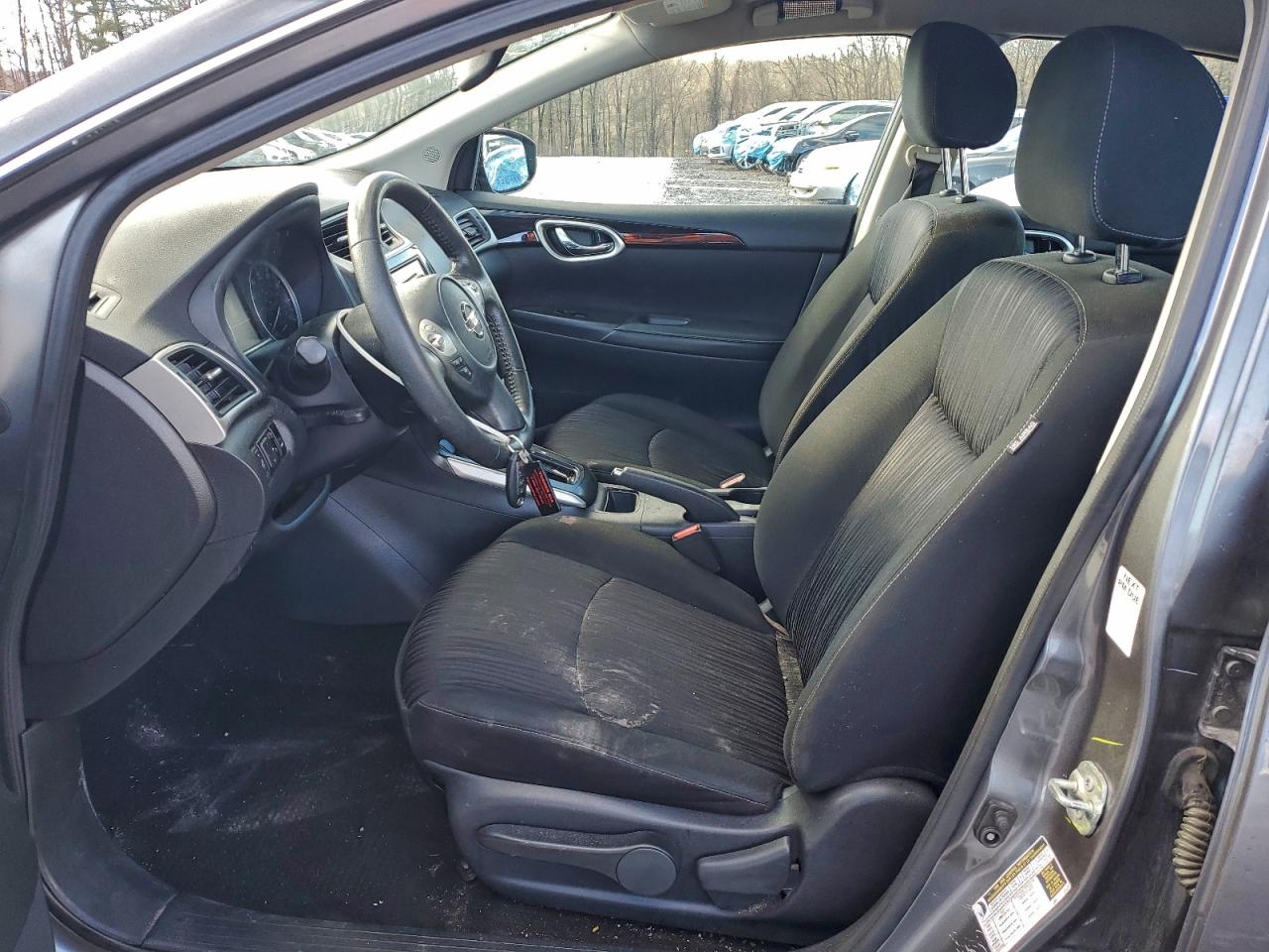 2019 NISSAN SENTRA S photo 7