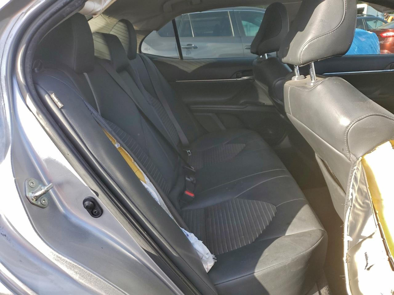 2020 TOYOTA CAMRY SE photo 19