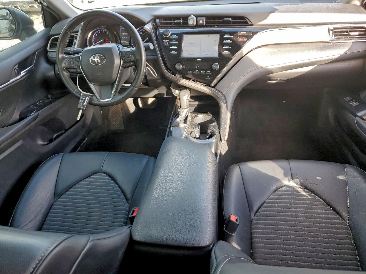 2020 TOYOTA CAMRY SE photo 15