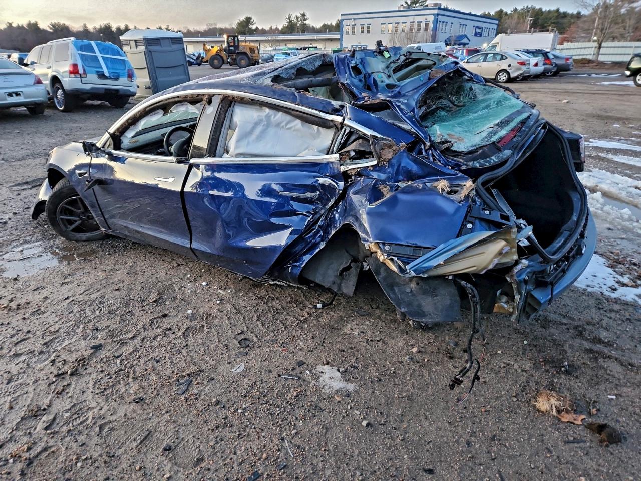 2018 TESLA MODEL 3 photo 3