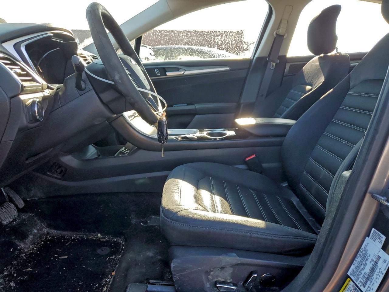 2013 FORD FUSION SE photo 25
