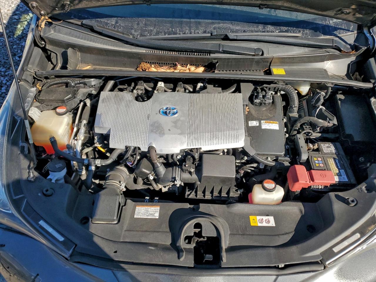 2016 TOYOTA PRIUS photo 11