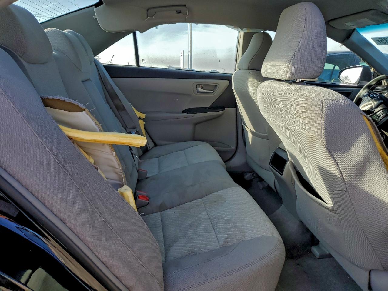 2017 TOYOTA CAMRY LE photo 19