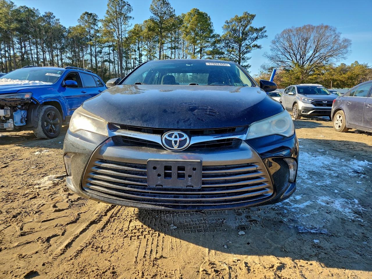 2016 TOYOTA CAMRY LE photo 5