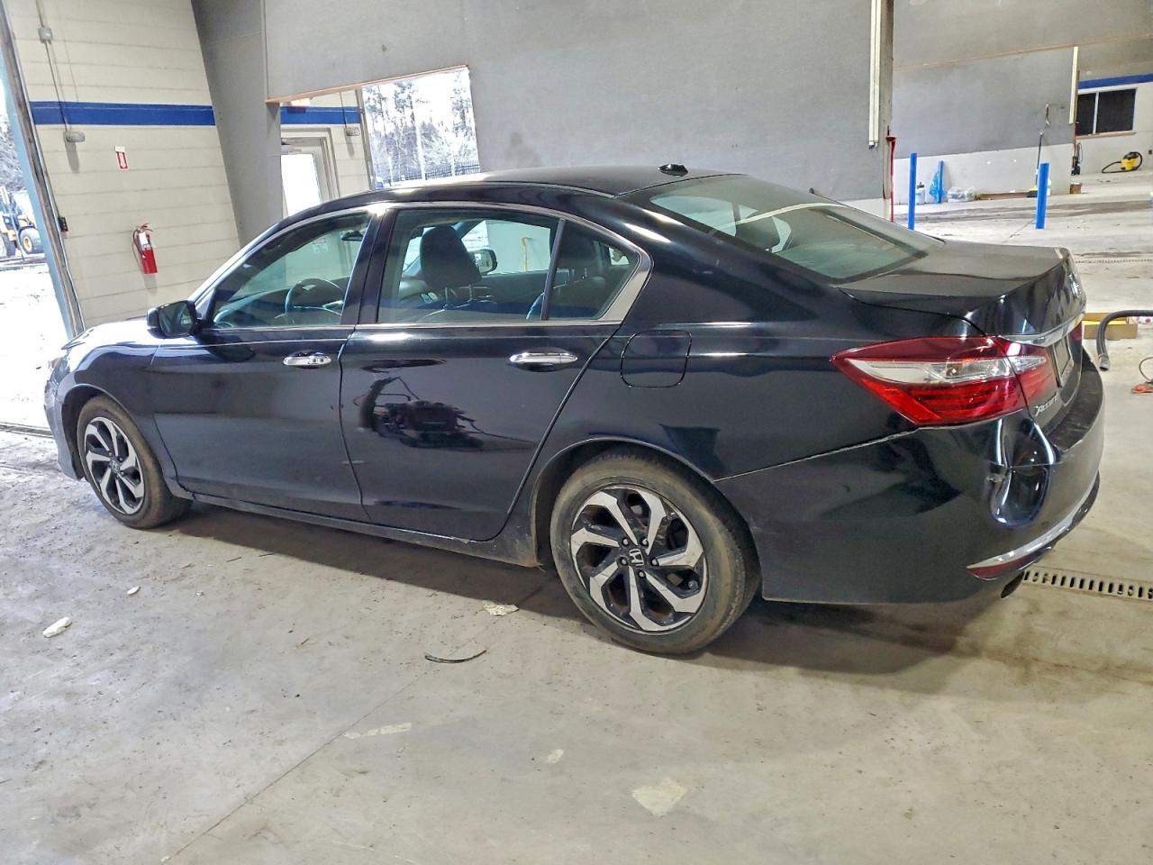 2016 HONDA ACCORD EXL photo 2