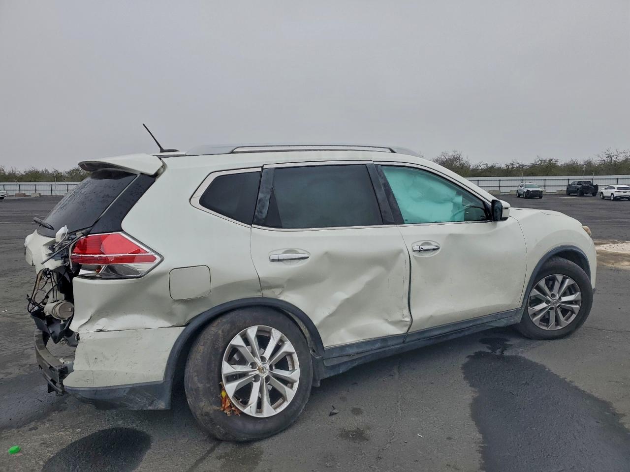 2016 NISSAN ROGUE S photo 3