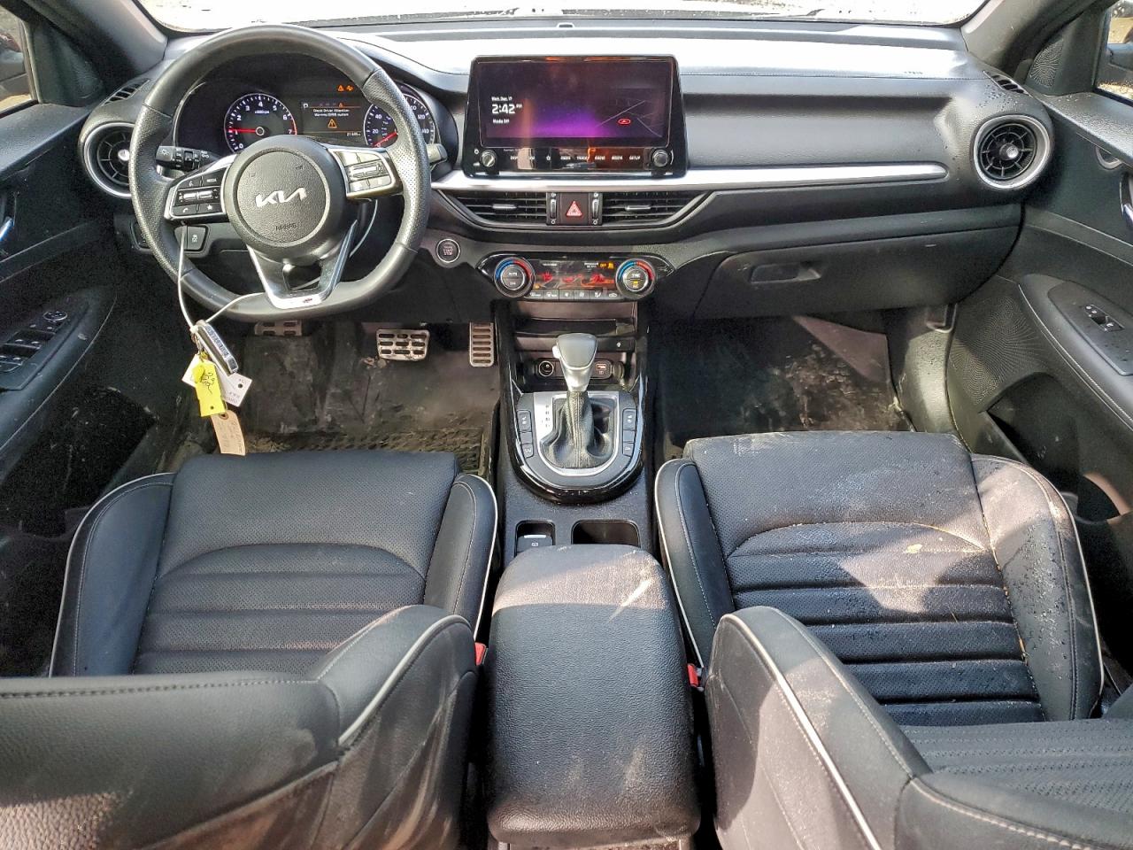 2023 KIA FORTE GT LINE photo 8