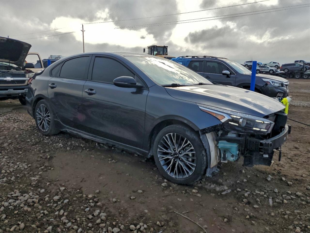 2023 KIA FORTE GT LINE photo 4