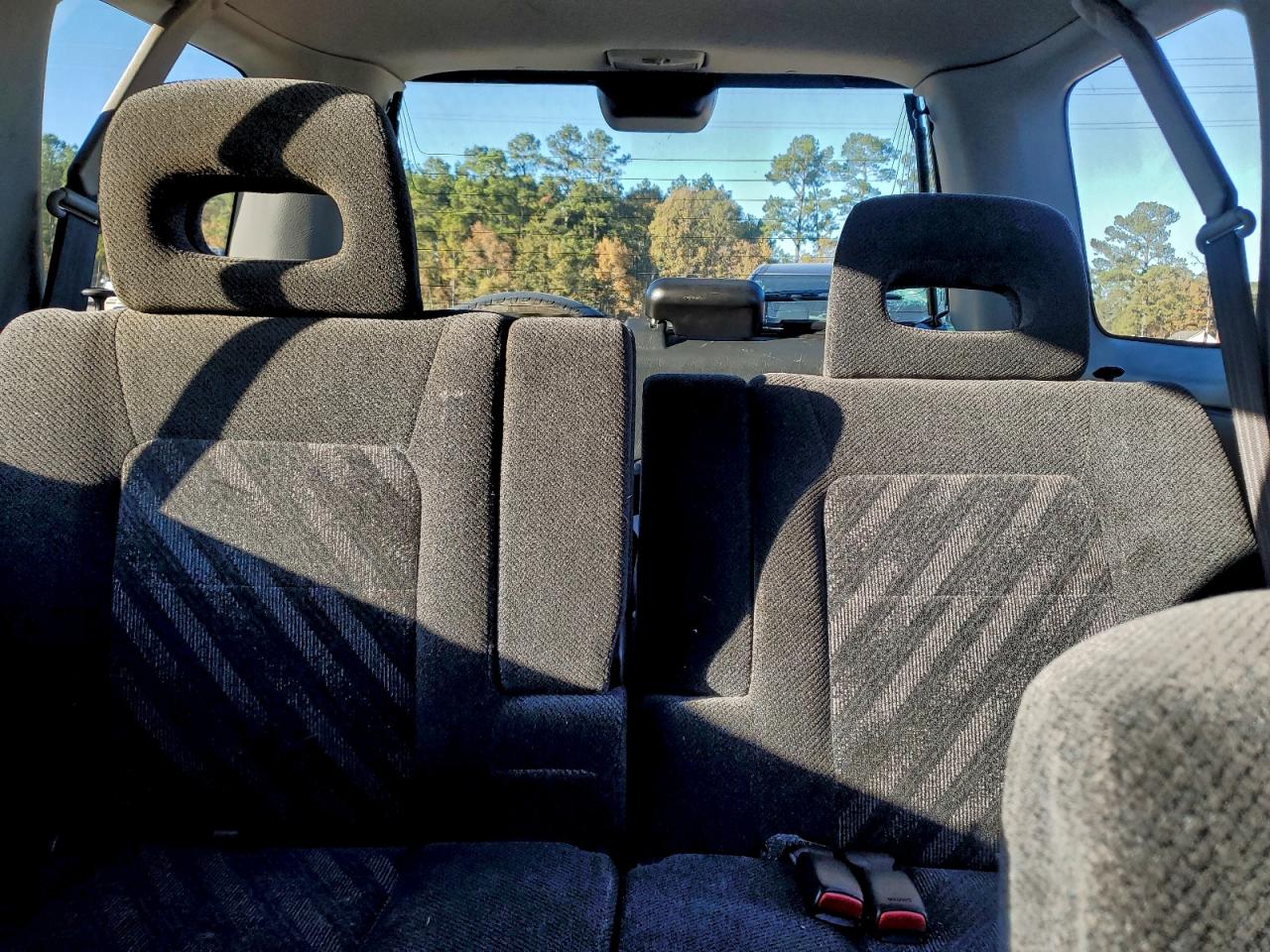 1999 HONDA CR-V LX photo 19