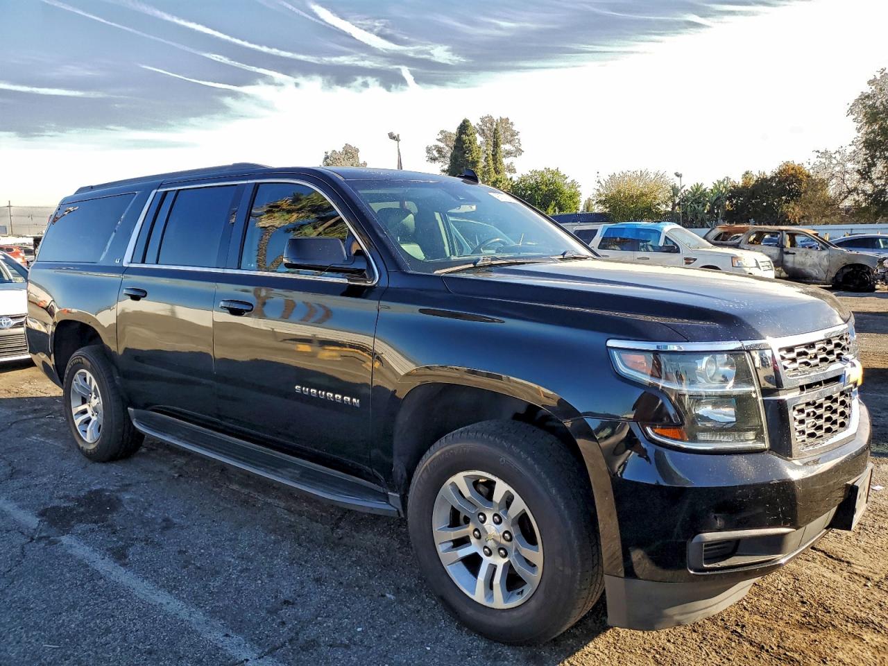 2018 CHEVROLET SUBURBAN C1500 LT photo 4