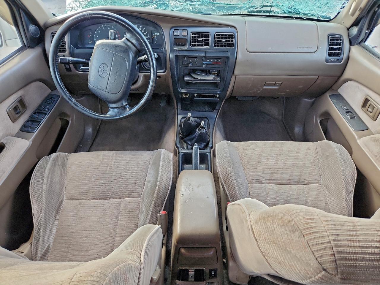 1996 TOYOTA 4RUNNER SR5 photo 8