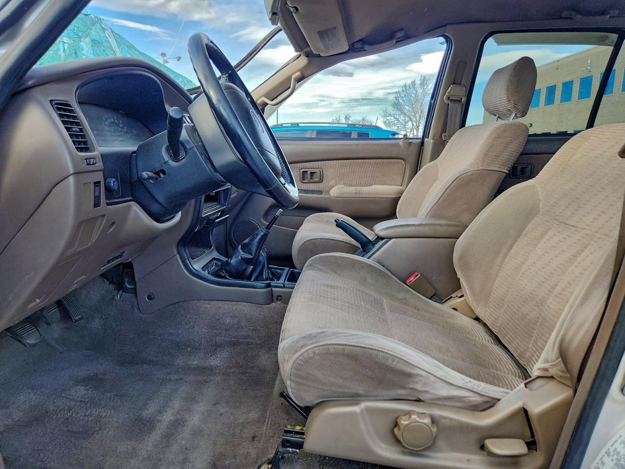 1996 TOYOTA 4RUNNER SR5 photo 7