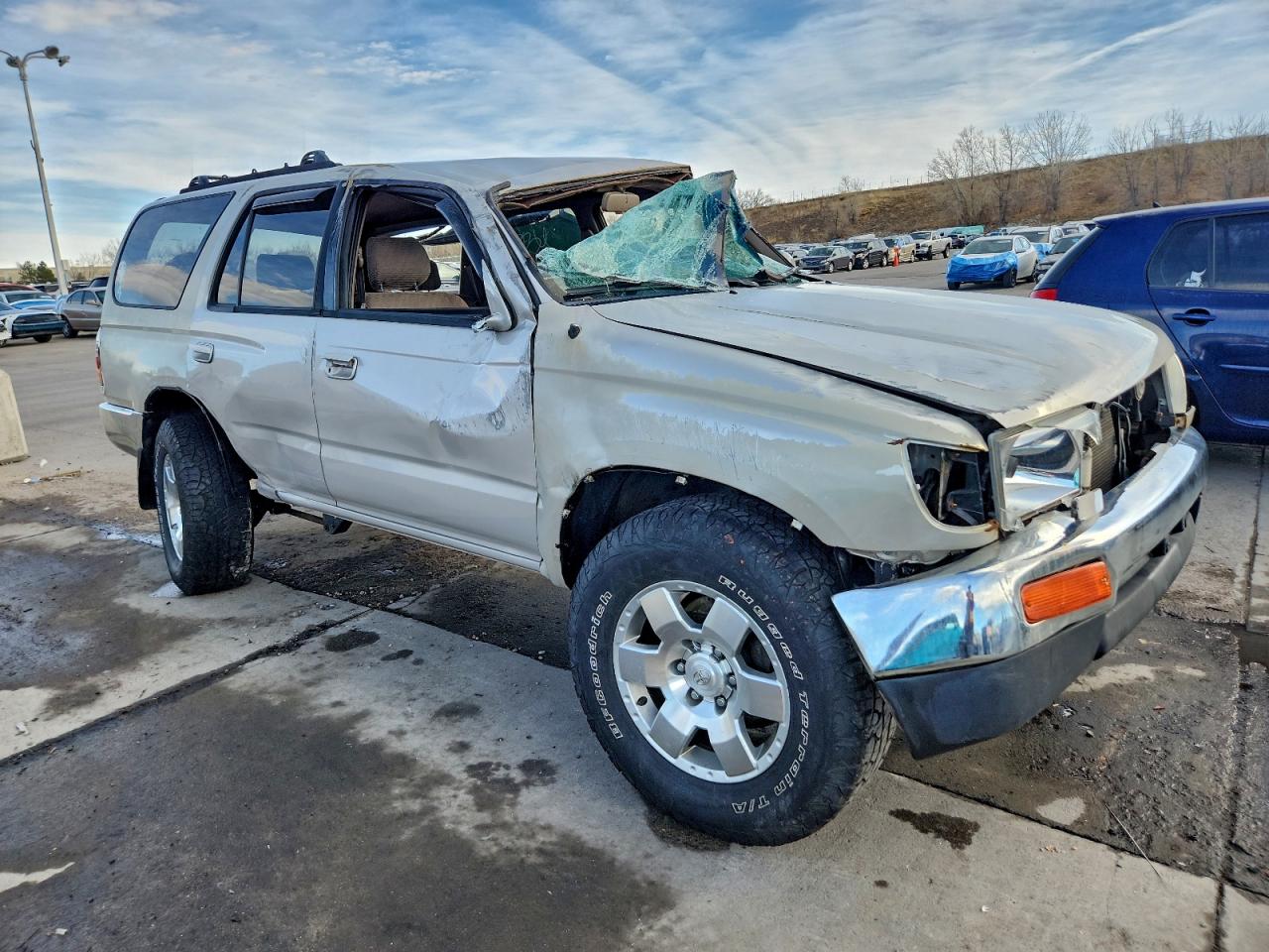 1996 TOYOTA 4RUNNER SR5 photo 4