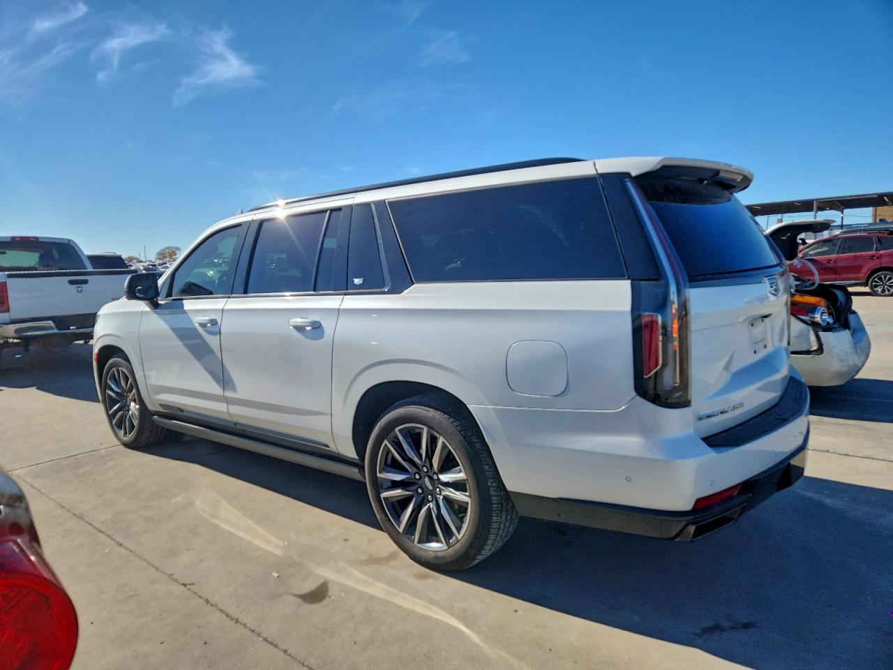 2021 CADILLAC ESCALADE ESV SPORT PLATINUM photo 2