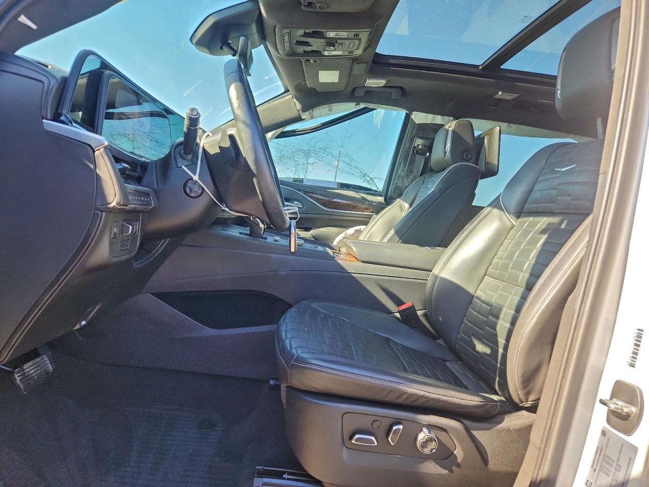 2021 CADILLAC ESCALADE ESV SPORT PLATINUM photo 7