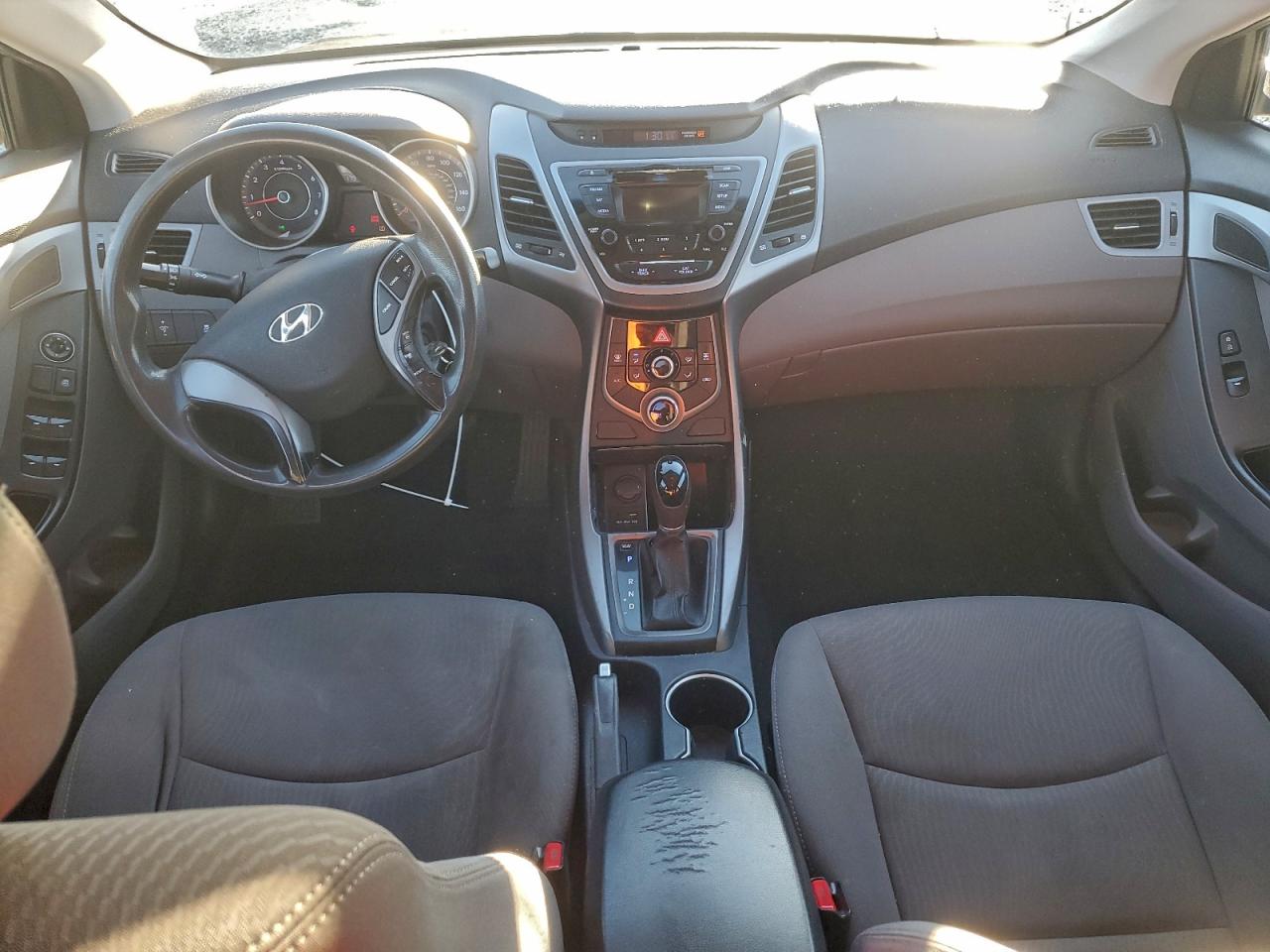 2014 HYUNDAI ELANTRA SE photo 22