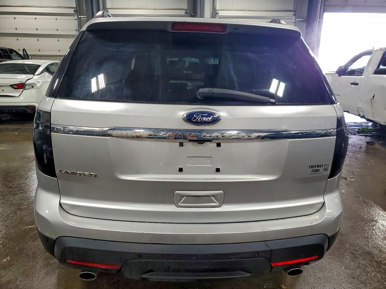 2011 FORD EXPLORER LIMITED photo 16