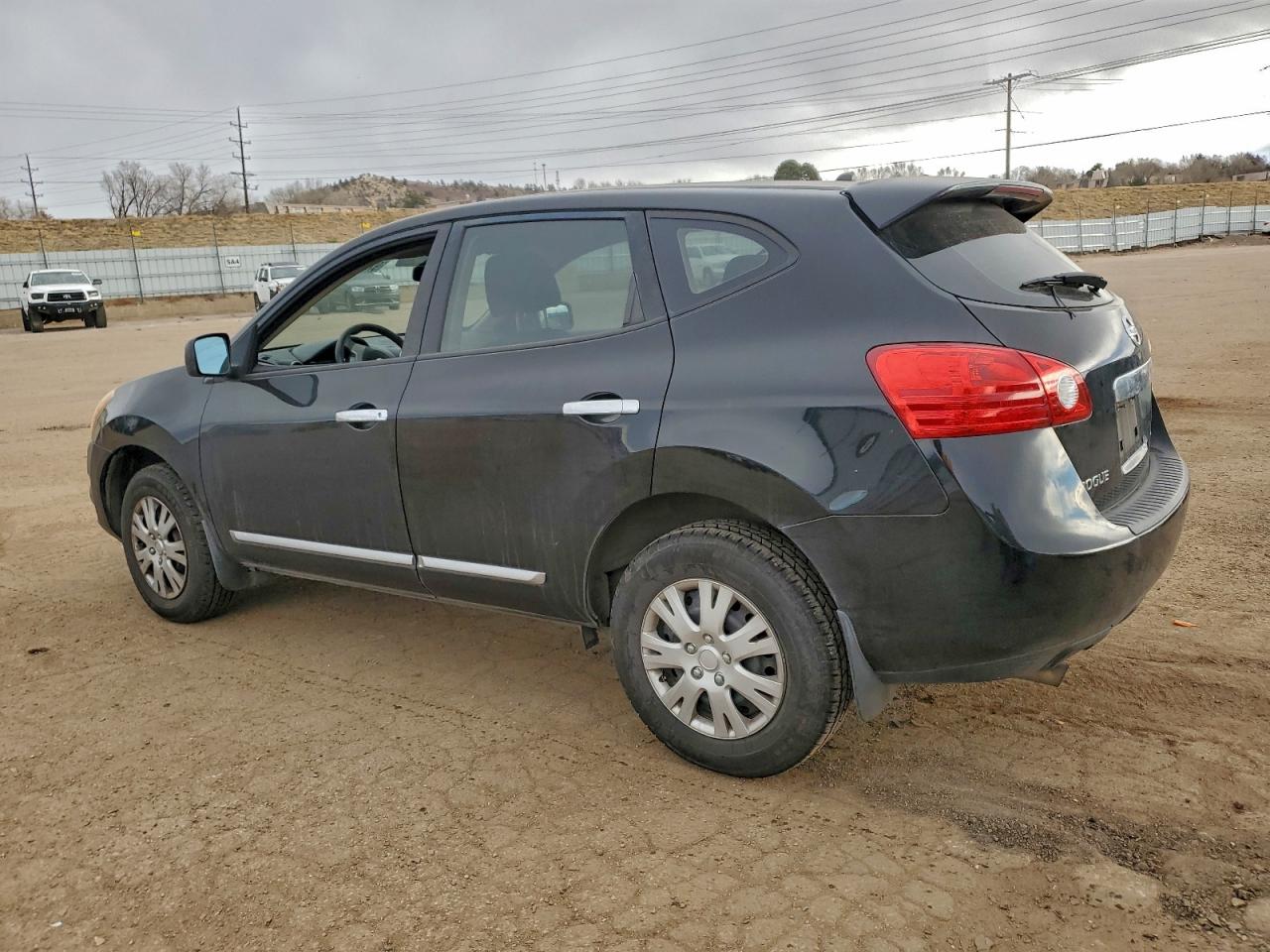 2011 NISSAN ROGUE S photo 3