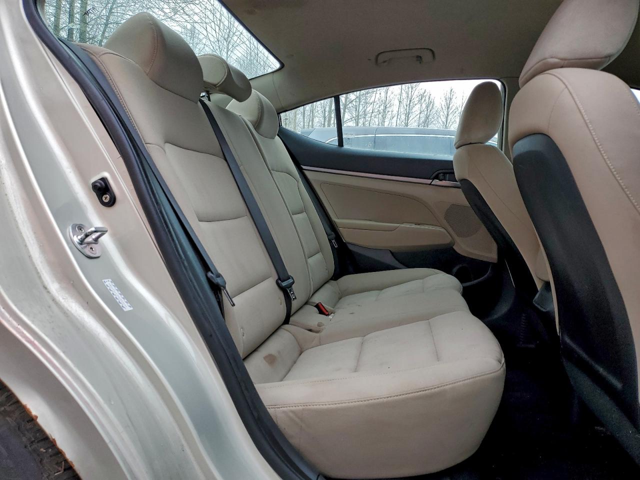 2017 HYUNDAI ELANTRA SE photo 28