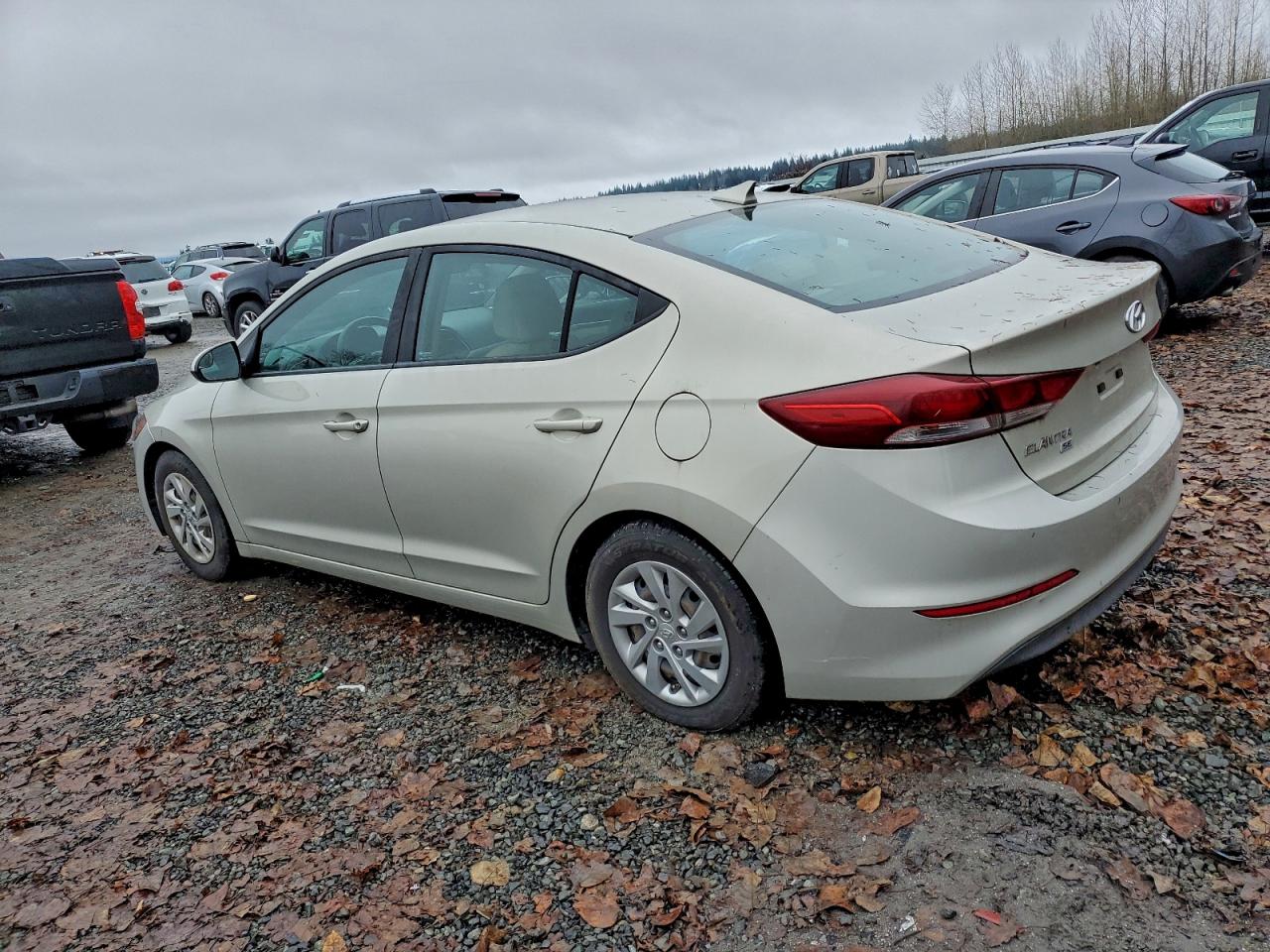 2017 HYUNDAI ELANTRA SE photo 4