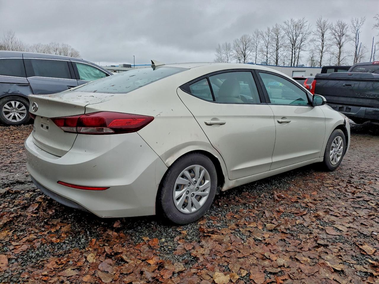 2017 HYUNDAI ELANTRA SE photo 7