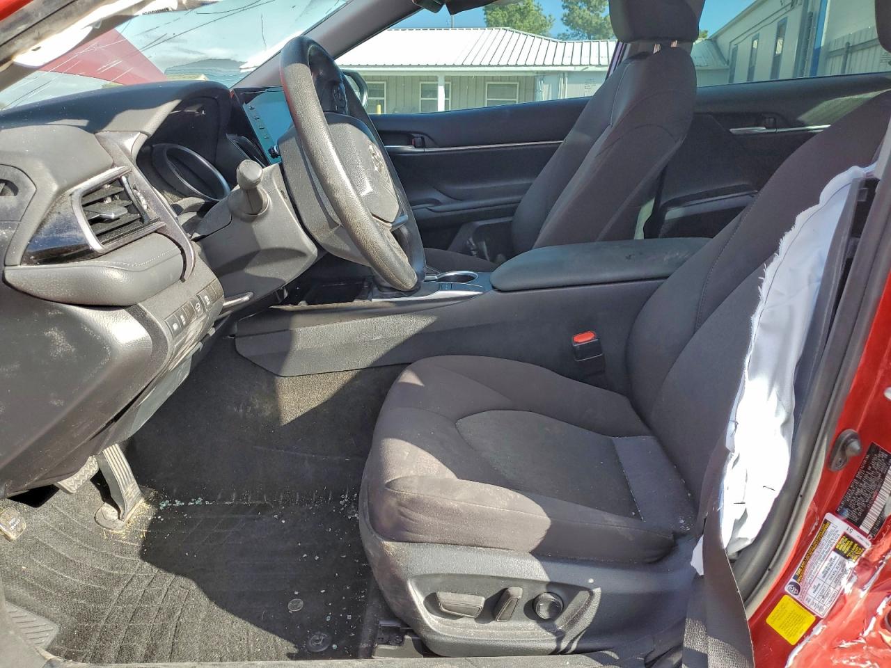 2023 TOYOTA CAMRY LE photo 13