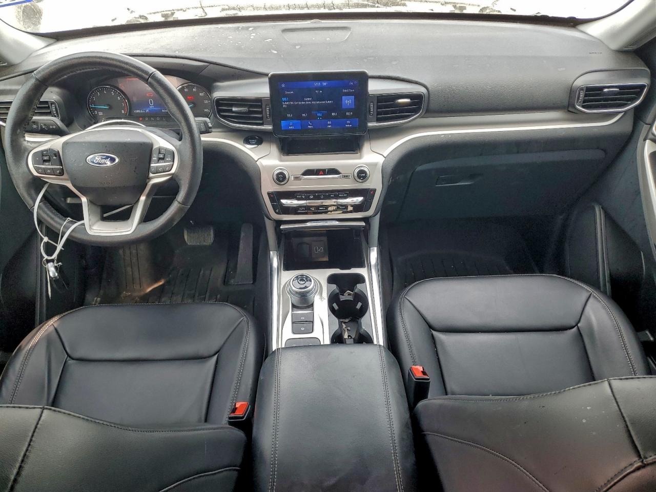 2023 FORD EXPLORER XLT photo 8