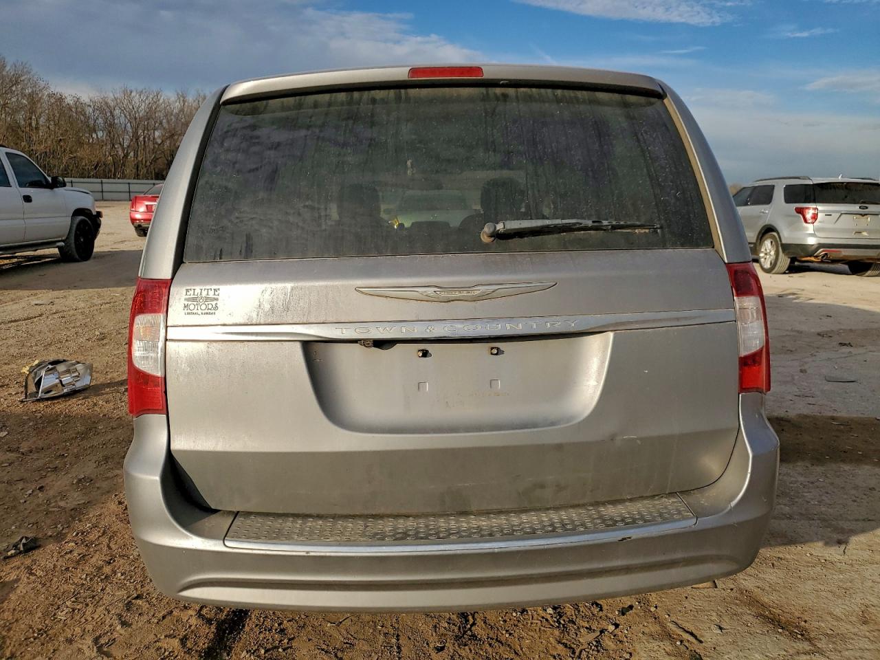 2013 CHRYSLER TOWN & COUNTRY TOURING photo 16