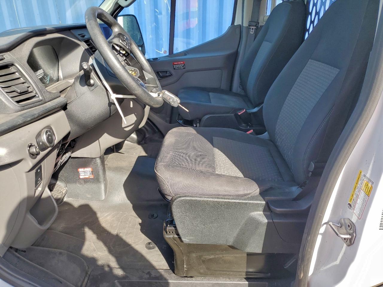 2025 FORD TRANSIT T-250 photo 7