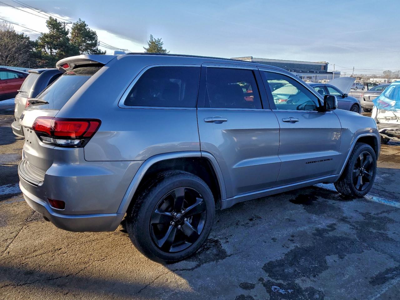 2015 JEEP GRAND CHEROKEE LAREDO photo 3