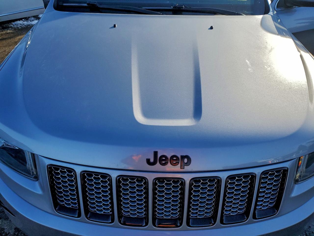 2015 JEEP GRAND CHEROKEE LAREDO photo 12