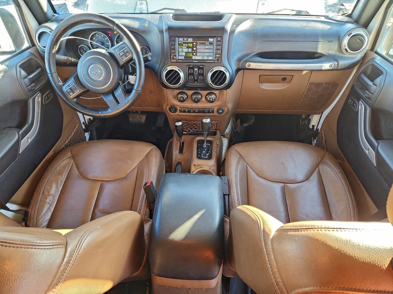 2016 JEEP WRANGLER UNLIMITED SAHARA photo 15
