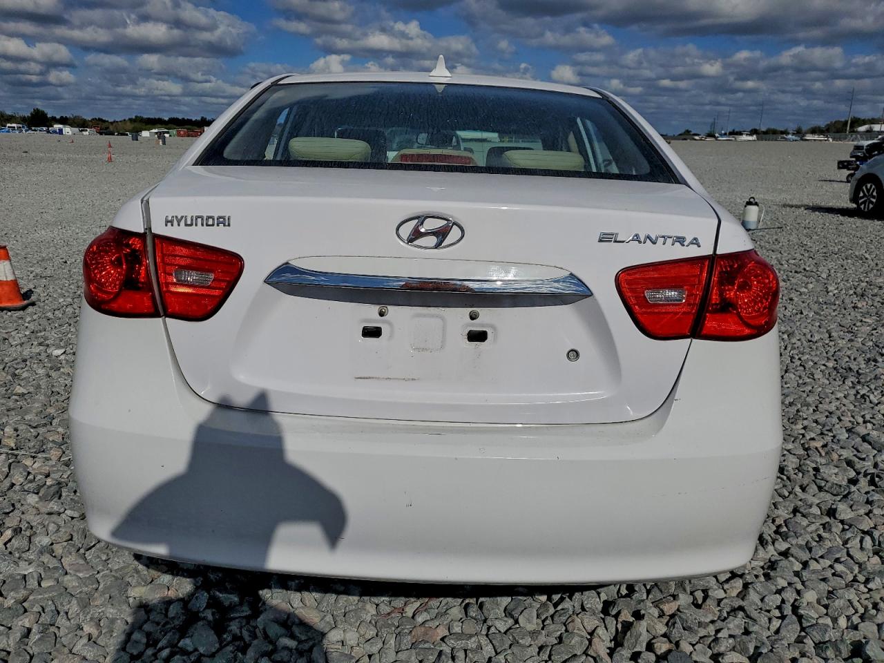 2010 HYUNDAI ELANTRA BLUE photo 11