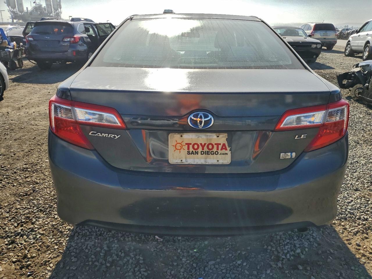 2012 TOYOTA CAMRY HYBRID photo 6