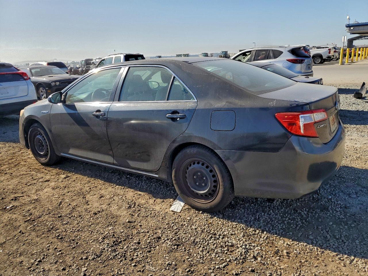 2012 TOYOTA CAMRY HYBRID photo 2