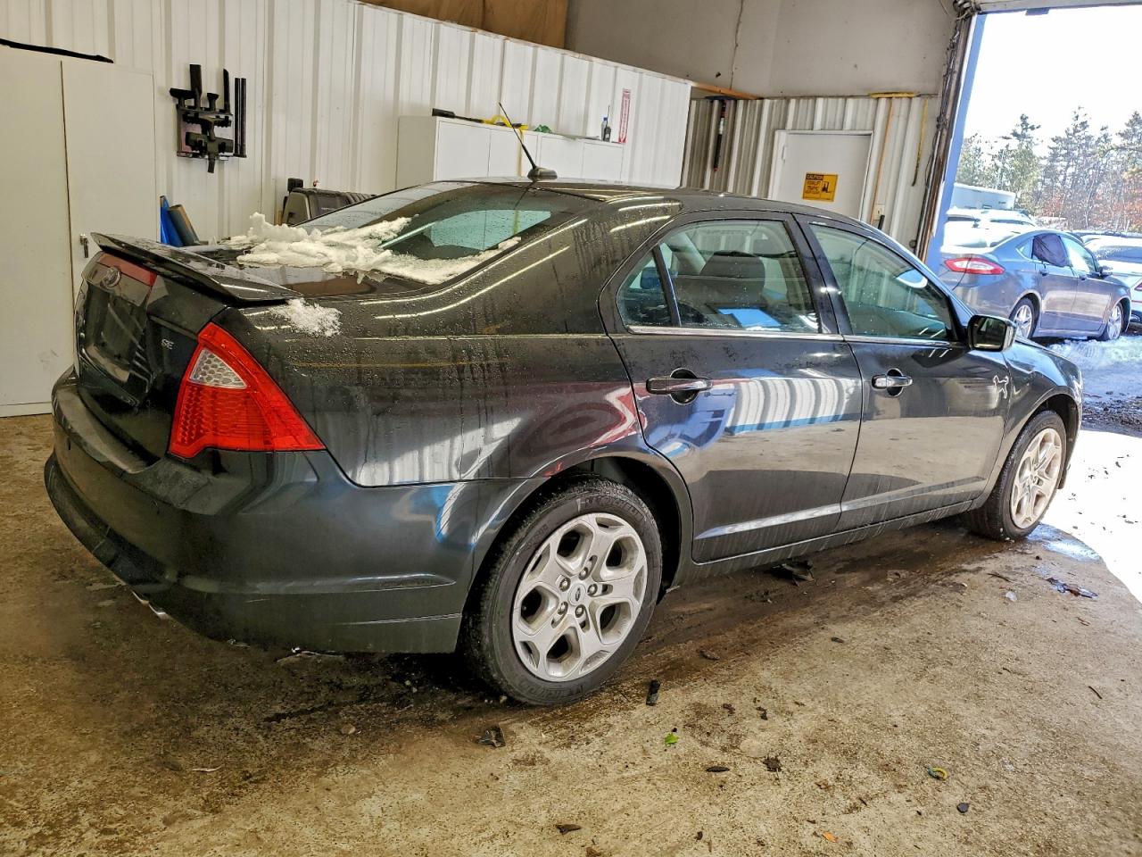 2010 FORD FUSION SE photo 5