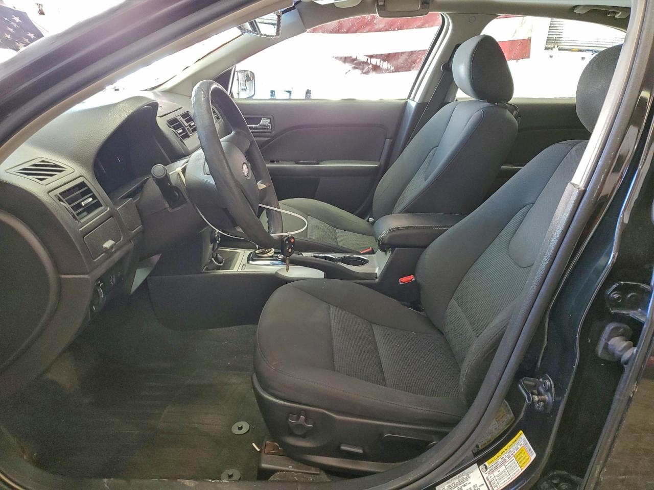2010 FORD FUSION SE photo 13