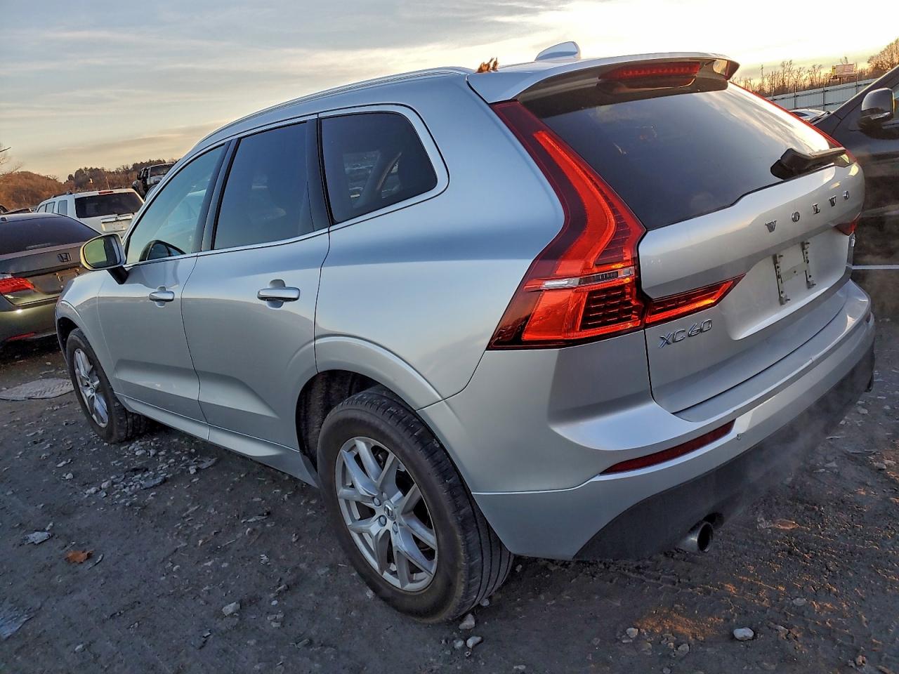 2019 VOLVO XC60 T5 photo 4