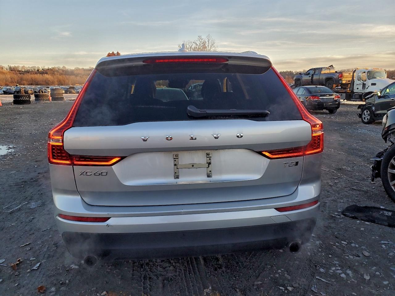 2019 VOLVO XC60 T5 photo 16