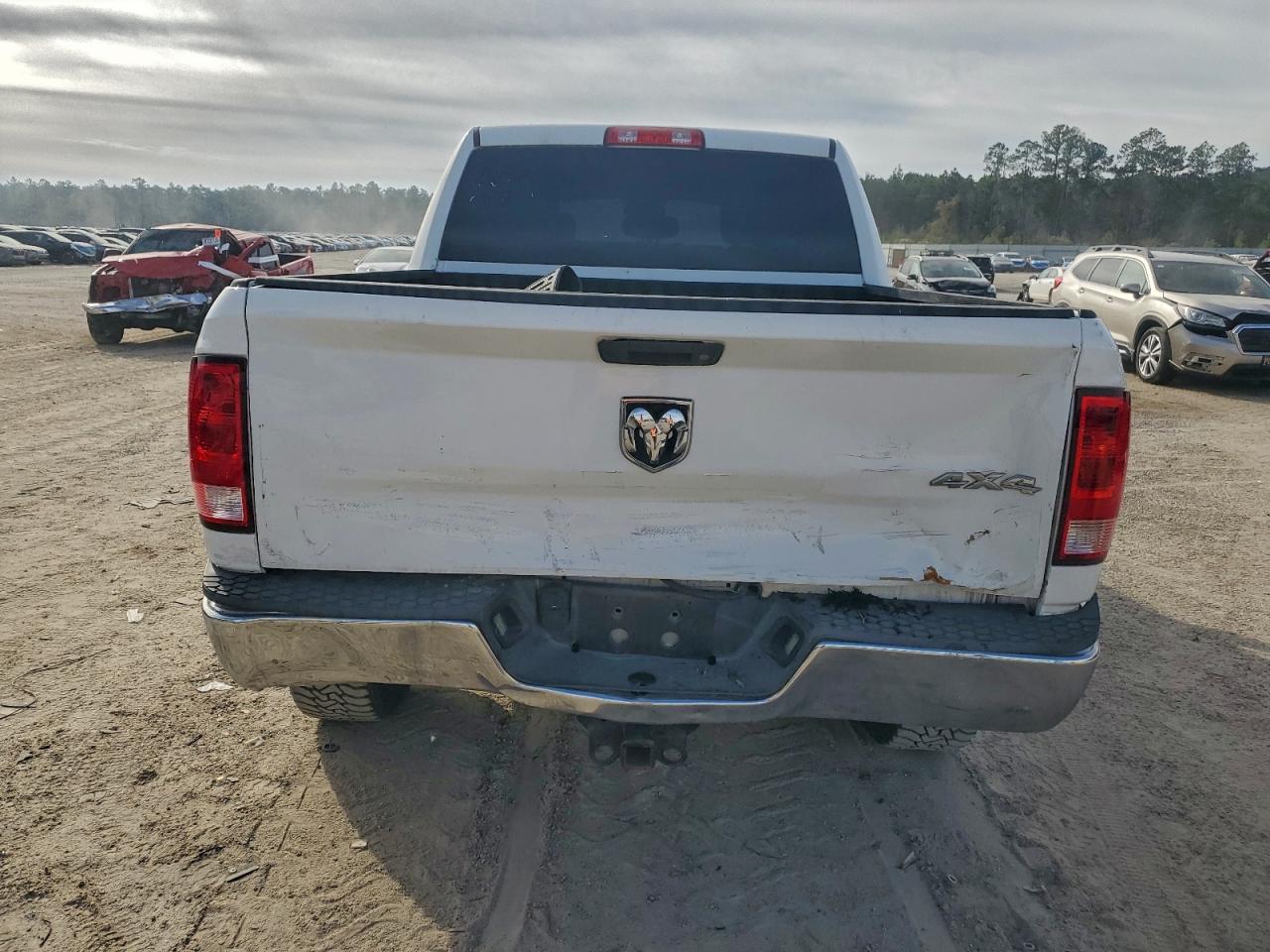 2016 RAM 1500 ST photo 6