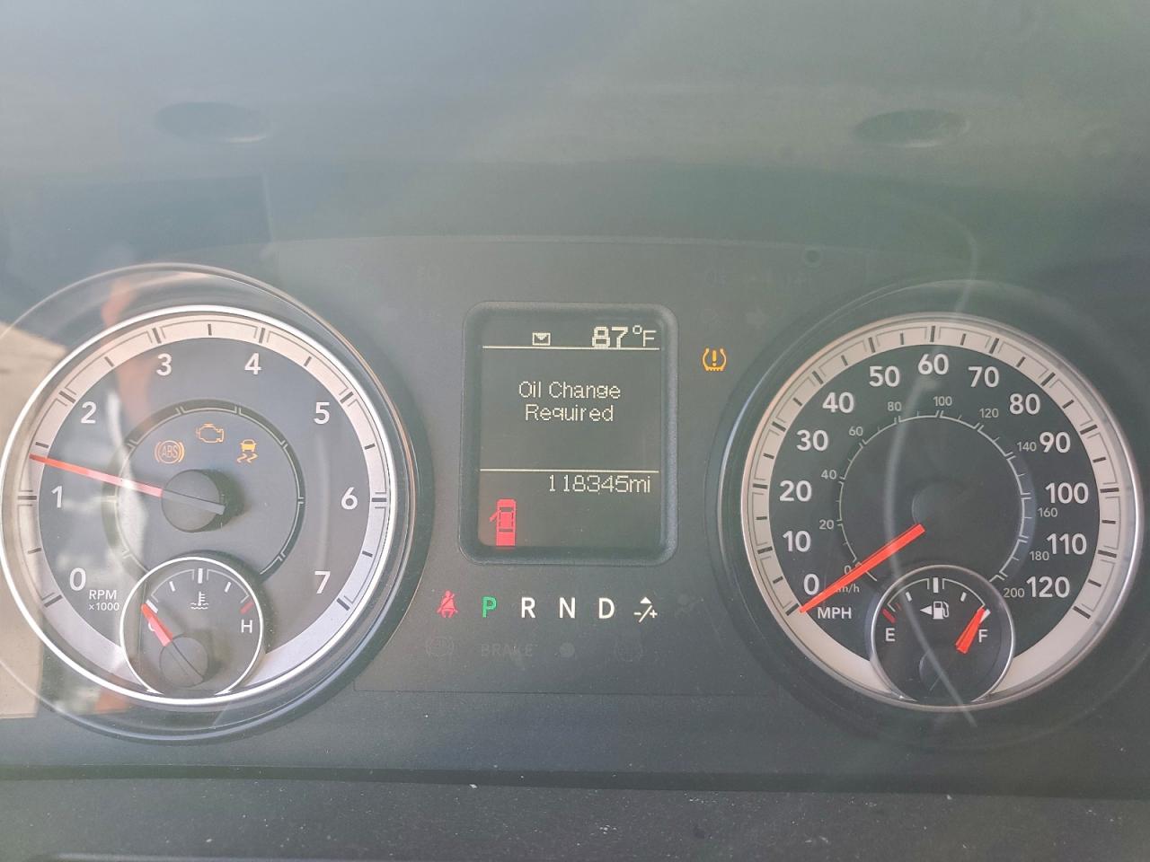 2016 RAM 1500 ST photo 9