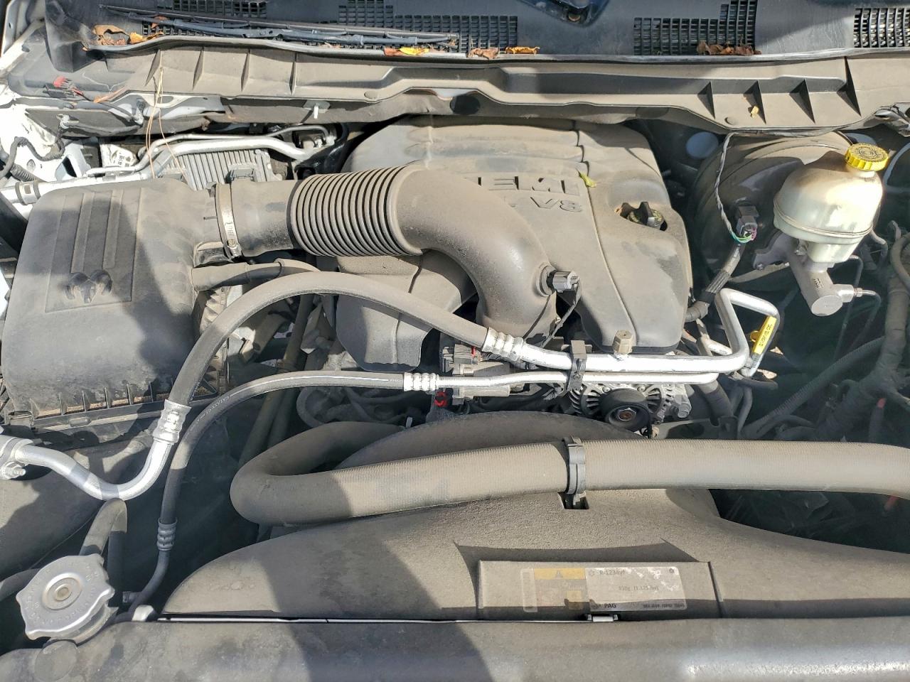 2016 RAM 1500 ST photo 11