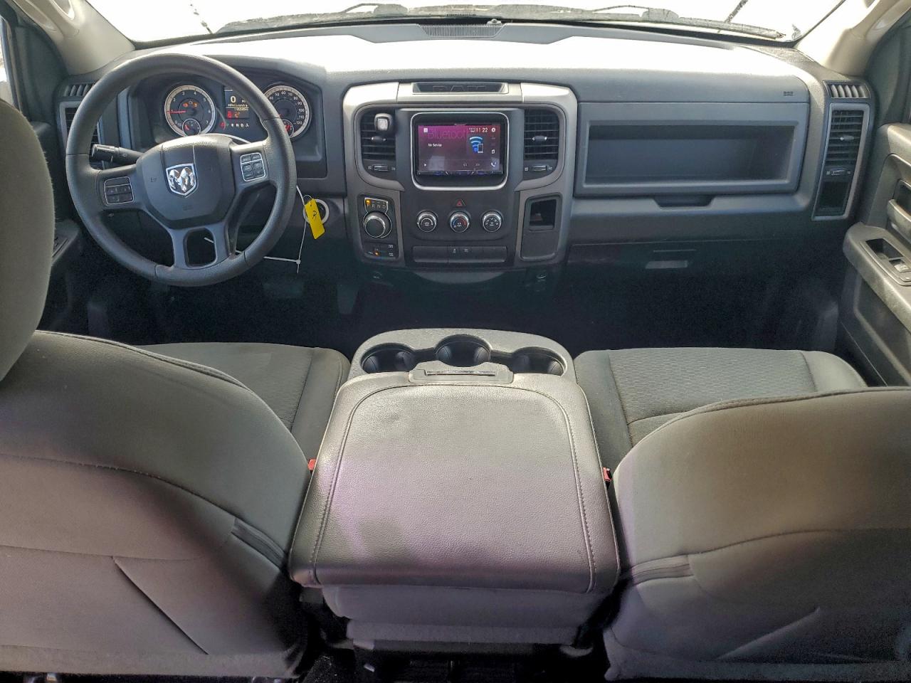 2016 RAM 1500 ST photo 8